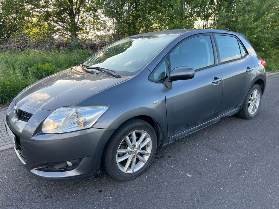 Toyota Auris Toyota Auris 1.4D-4D, dwa komplety alufelg