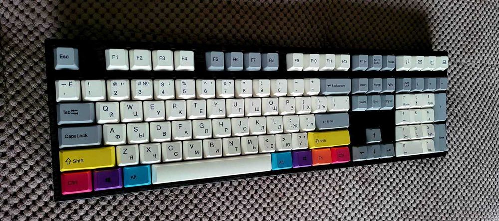 Игровая клавиатура Varmilo VA108MR CMYK Cherry MX Red