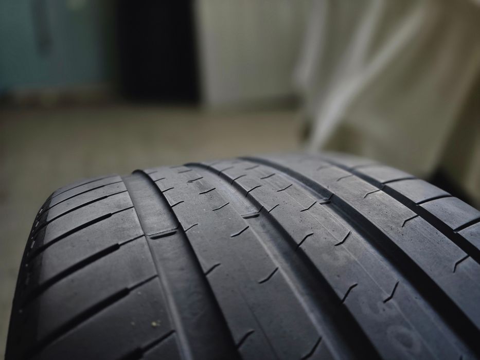 Pneus 285/30 R21 Bridgestone Potenza Sport – 95%