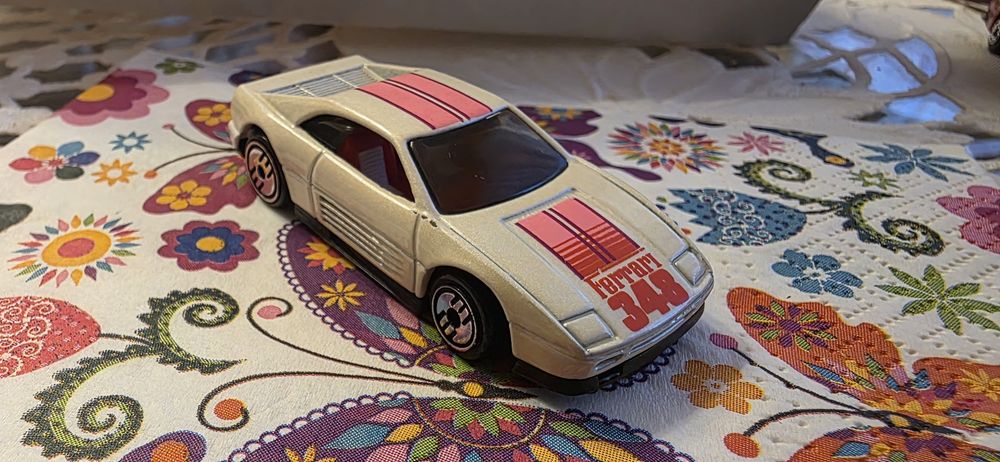 Hot wheels Ferrari 348 z 1990 r