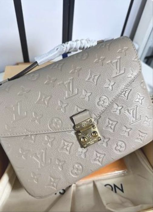 Сумка Louis Vuitton