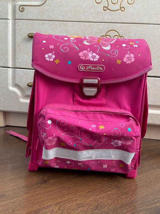 Продам шкільний портфель