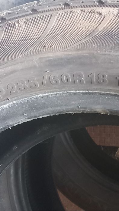 Шини б/в 235/60/18