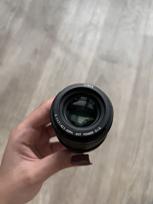 Объектив Panasonic Lumix «портретный»