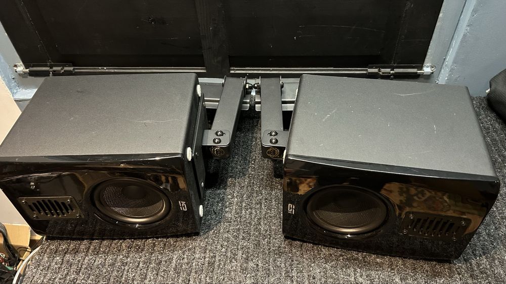 Monitores estúdio ESI Unik05 com suportes