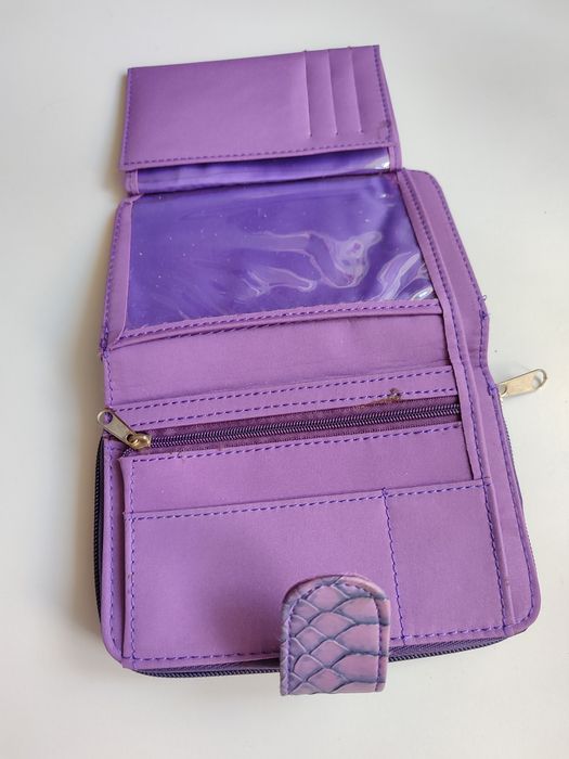 Продам кошелек кожаный