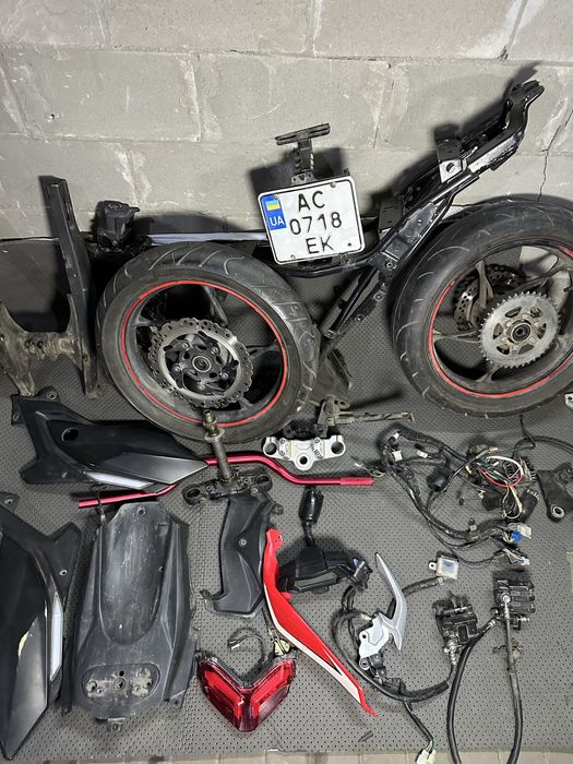 Loncin CR4 250 Є дуже багато чого