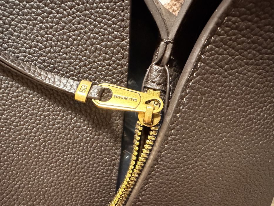 Сумка у стилі Balenciaga Lamborghini