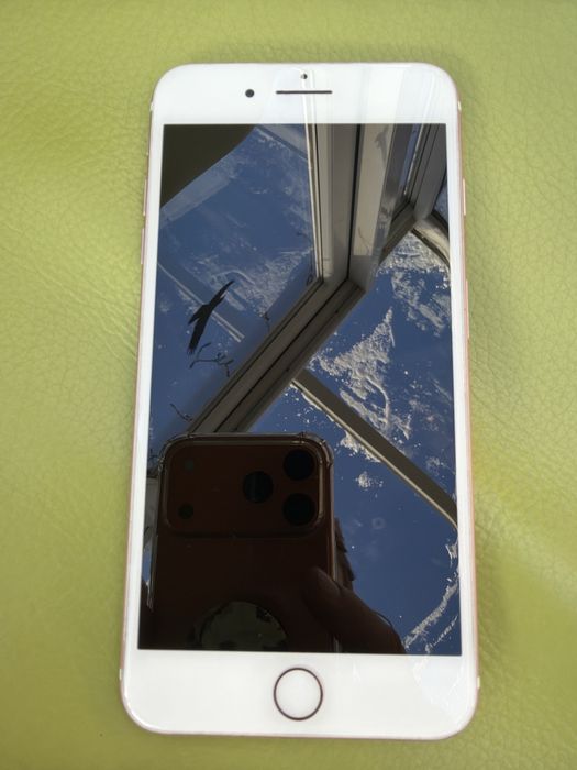 iPhone  7 plus rozowe zloto 128 GB