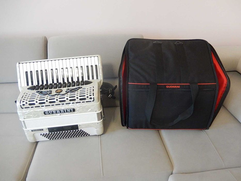 Akordeon Guerrini,soprani,scandalli