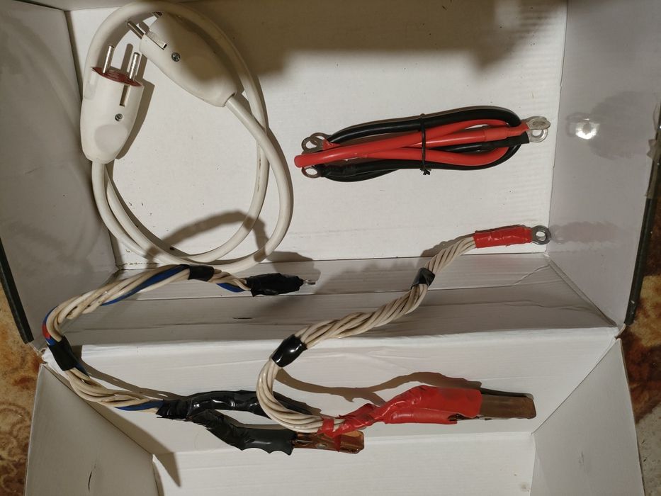 Інвертор powerone Plus 4000watt. 24/220. Перетворювач напруги