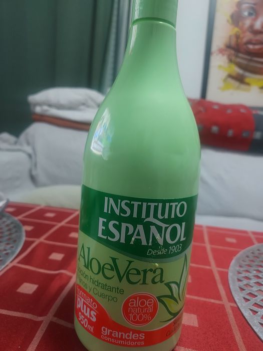 Creme da marca instituto espanhol