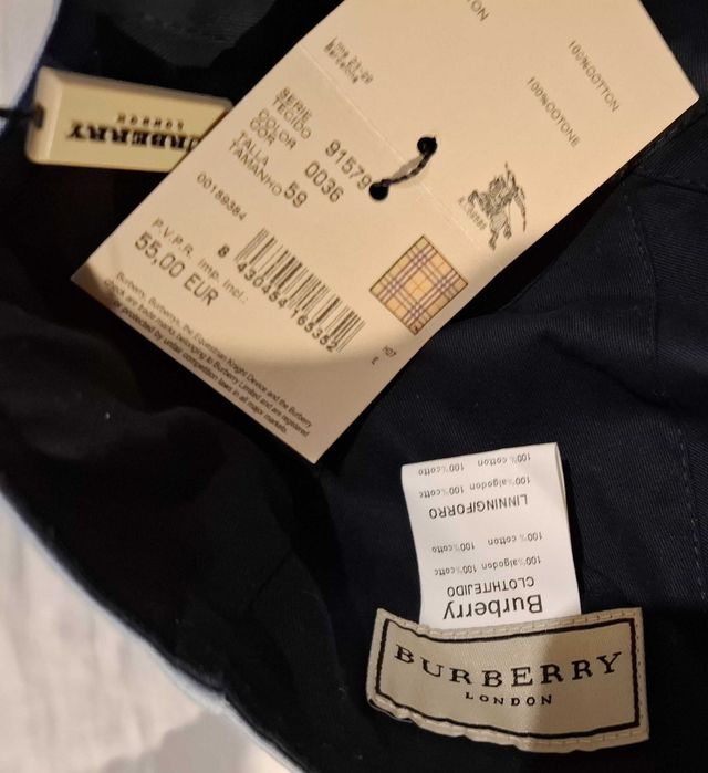 Boné novo Burberry TU - SALDO