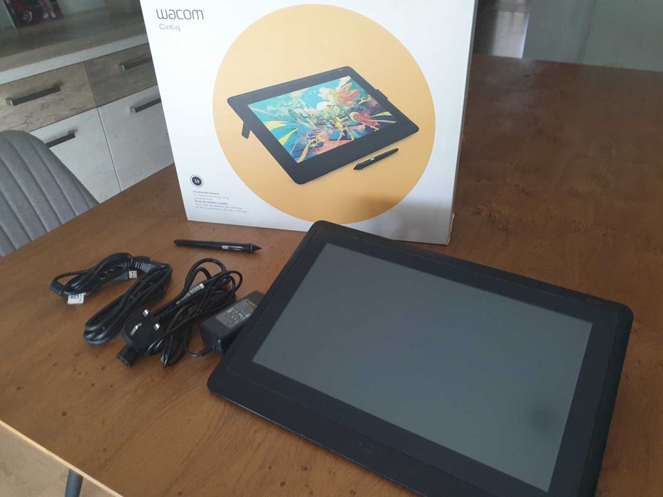 WACOM Cintiq 16"