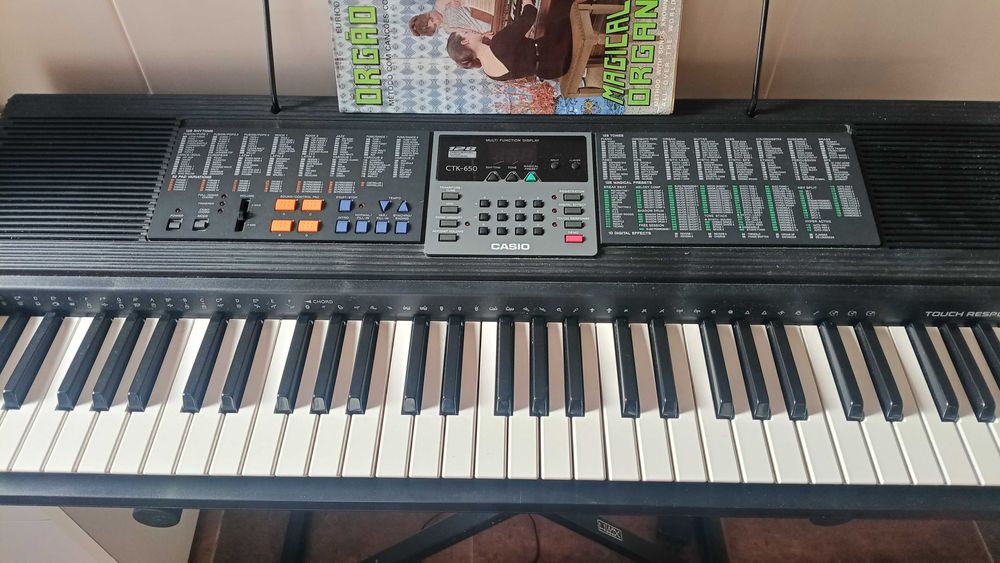 Órgão Casio como novo
