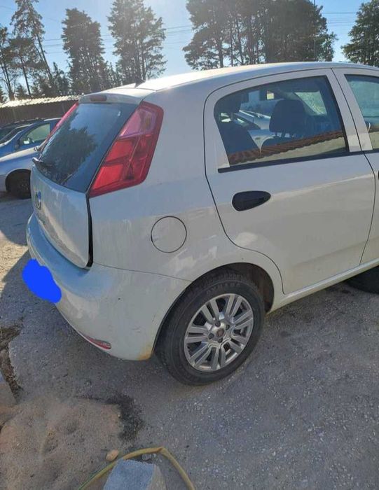 Para Peças Fiat Grande Punto 1.2 de 2016 com boa mecânica