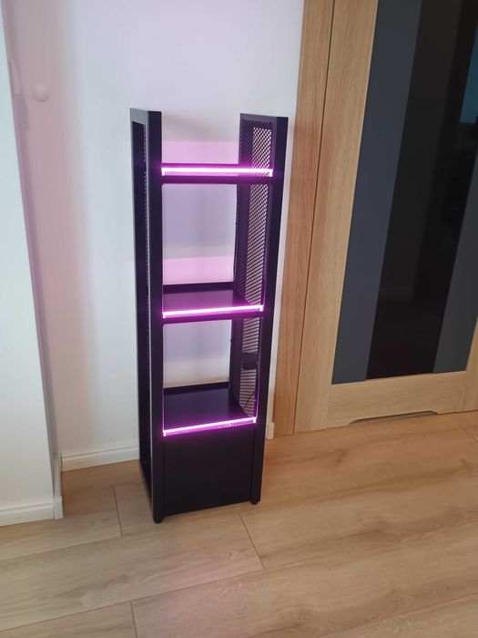 Regał metalowy na książki Loft led