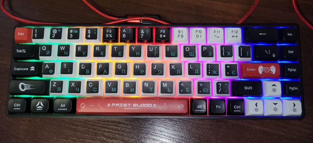 K68механічна червоні свічі подсветка