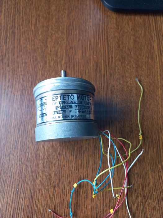 Шаговый двигатель ML330/200K