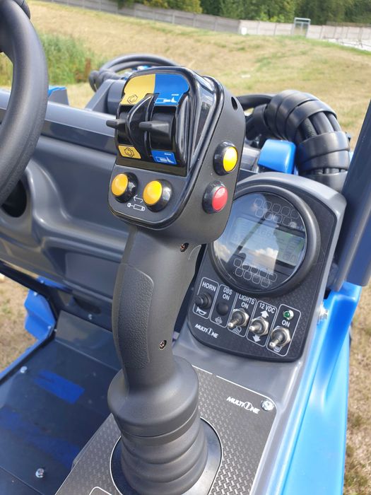 mini ładowarka MultiOne 5.3K