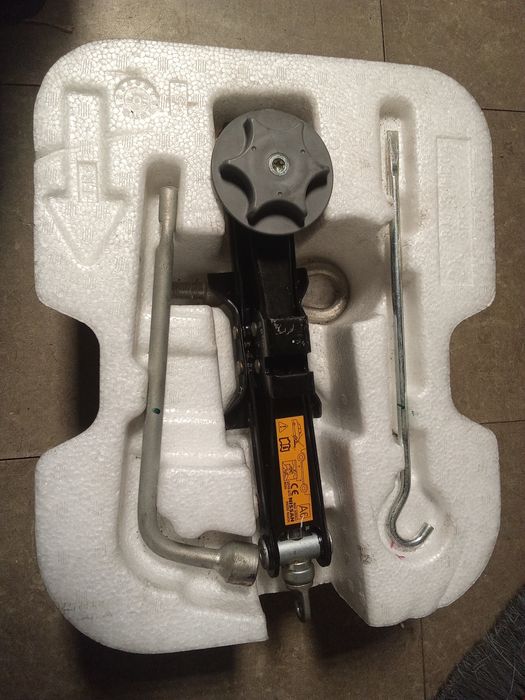 Zestaw naprawczy Lewarek Nissan Micra 2016 r  Komplet