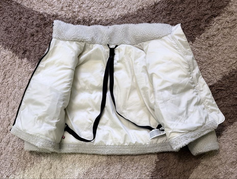 Nike Womens Therma-FIT куртка шерпа