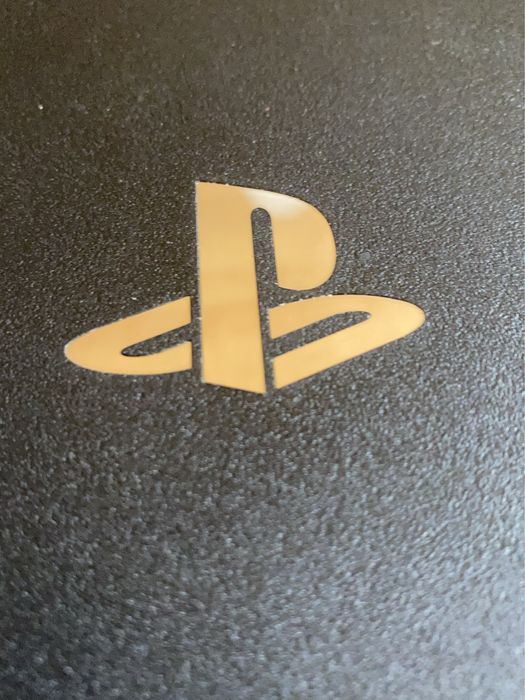 PS4 + 2 Comandos e  9 jogos