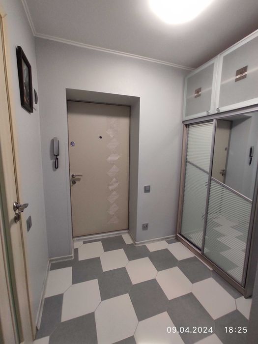 Сдам квартиру посуточно вначале Мануйловского проспекта