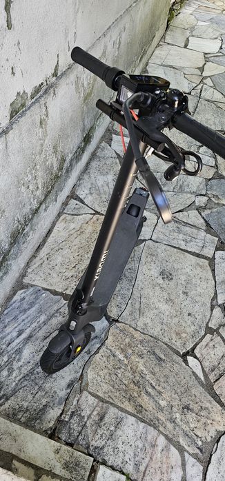 Trotinete Elétrica Xiaomi Electric Scooter 4 Lite (2nd Gen) – 300W – Excelente Estado