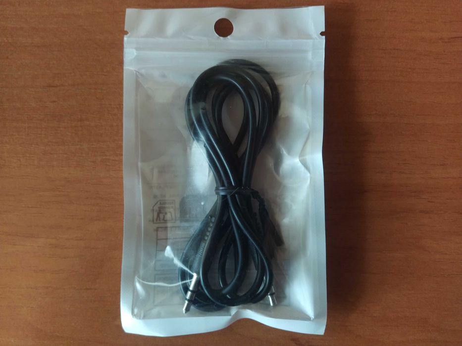 Новый мультимедийный аудио кабель AUX mini-jack 3,5мм (1,2 м)