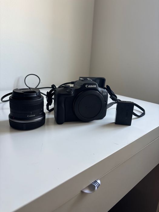 Camara canon r100 + Rf-s 18-45mm f/4.5-6.3