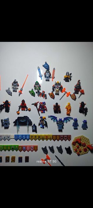Minifigi LEGO Nexo Knights