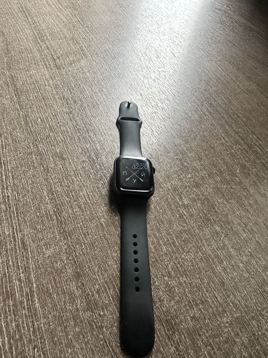 Продам Apple Watch 5/44mm