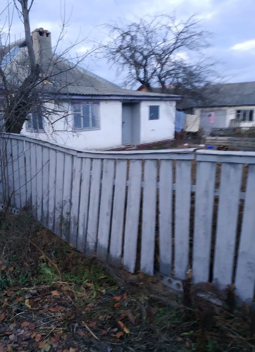 Продаж або довгострокова оренда частини будинку (4 кімнати)  в районі Ремзаводу.