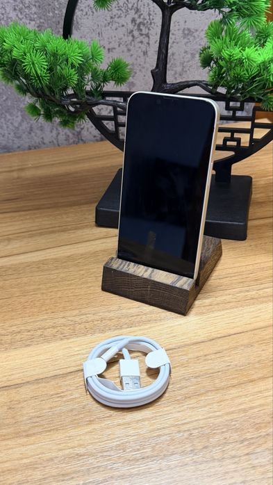 Iphone 16 e на 128 gb є  В ГАРНОМУ СТАНІ Є ОБМІН