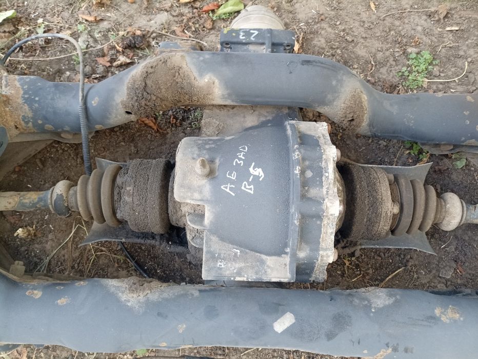 Audi A6C5 кватро задняя балка подрамник в сборе