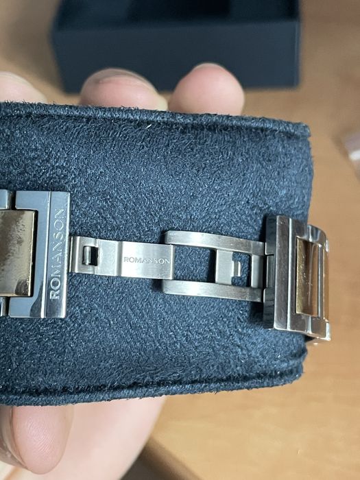 Продам часы Romanson