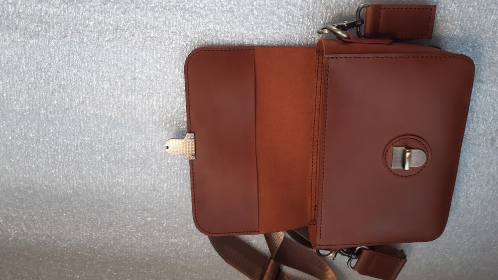 Женская сумочка из натуральной кожи.