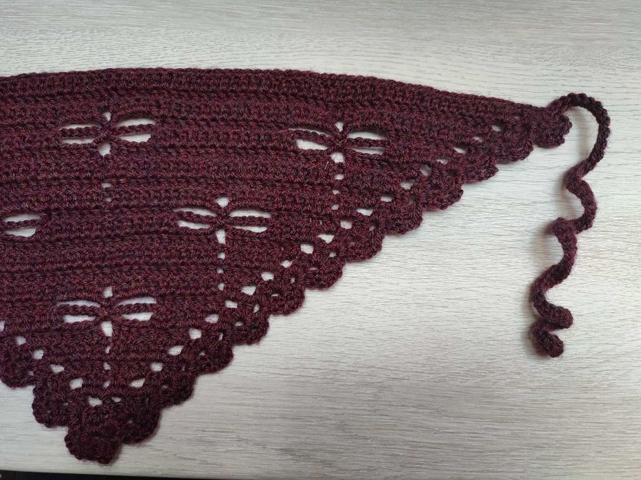 chustka trójkątna na szydełku handmade