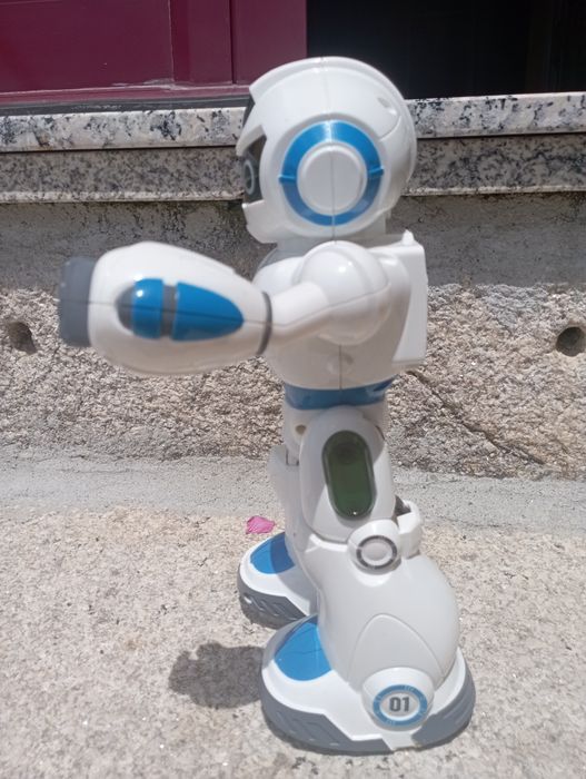 Robô Interativo + Comando