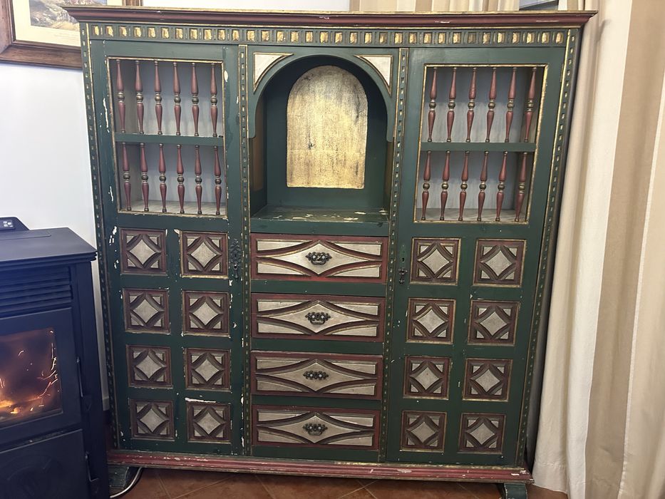 Movel rustico antigo