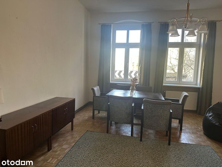 Klimatyczna kamienica na Jeżycach – 2 pokoje 60 m² bez prowizji
