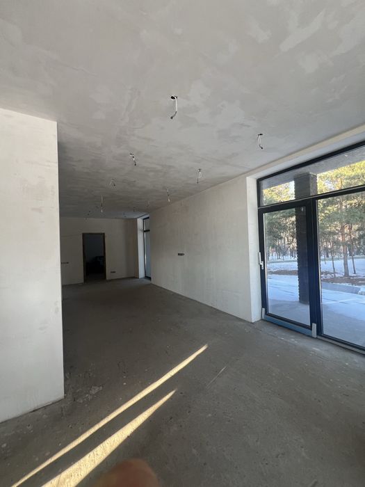 Продаю окрему будівлю в Хотянівці