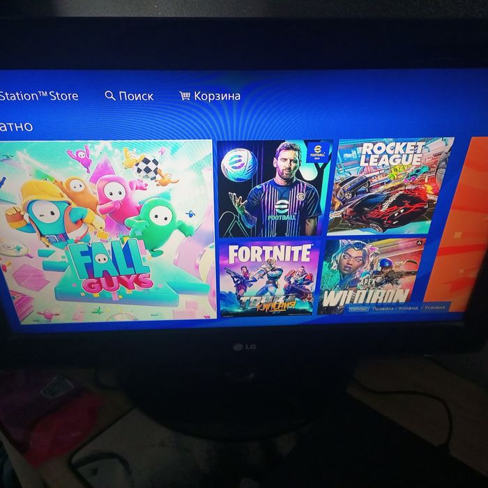 Продам Sony PS4 1tb