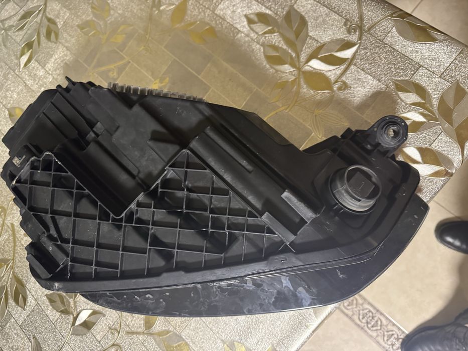 Фара ліва передня матрична Audi Q5 80A941035E