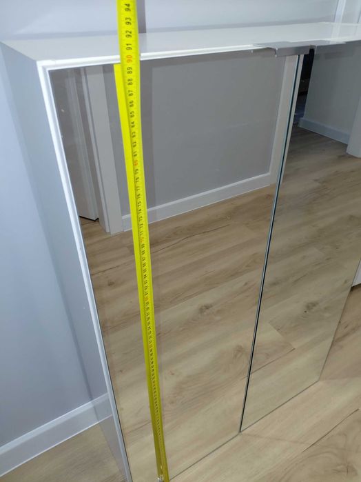 Sprzedam 2 szafki łazienkowe