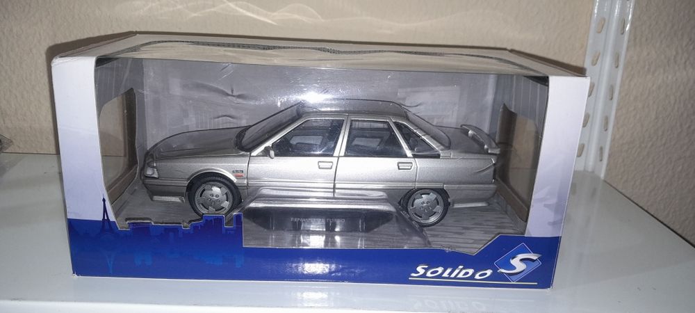 Renault 21 Solido 1/18