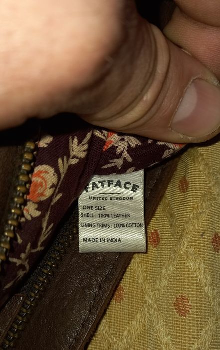 Шкіряна сумка FATFACE