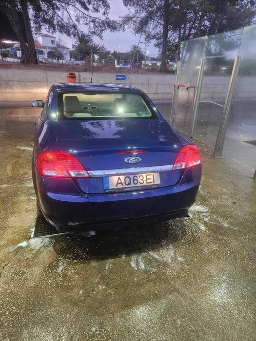 Driveable Ford Focus Cabrio Repair object