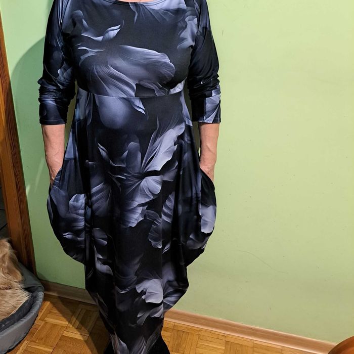 Sukienka taffi mastii - uniwersalny